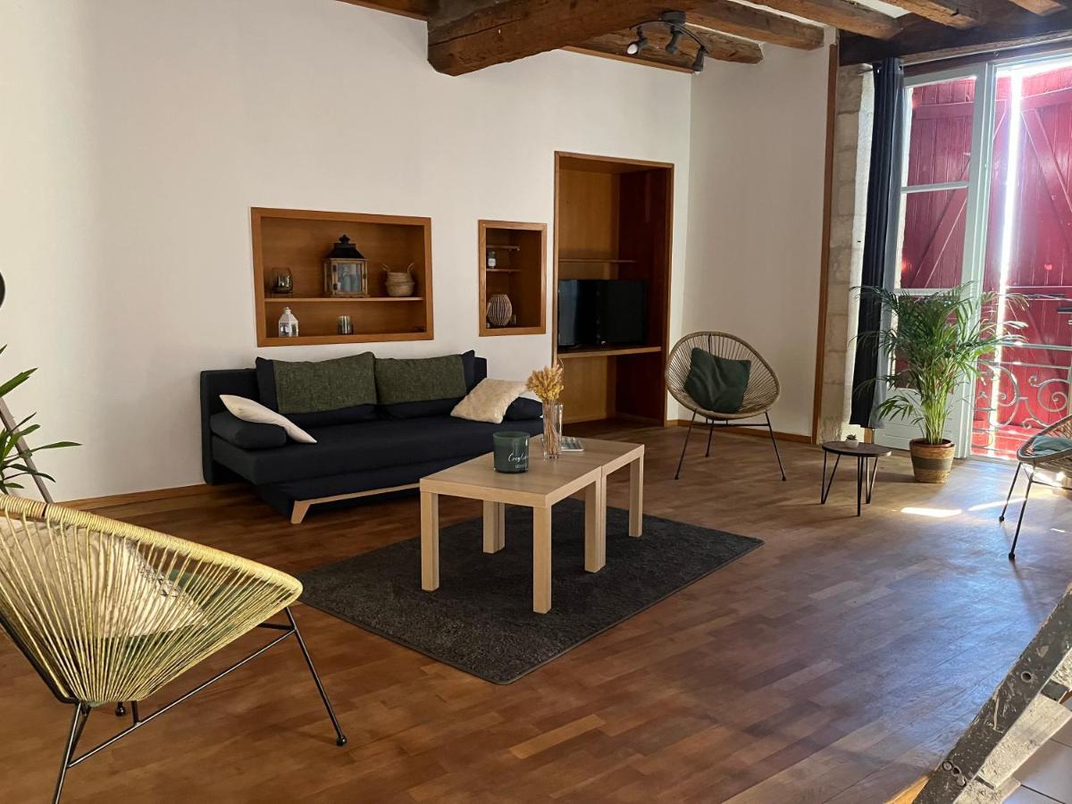 Atypique Apartment Châteauneuf-de-Gadagne Exterior photo