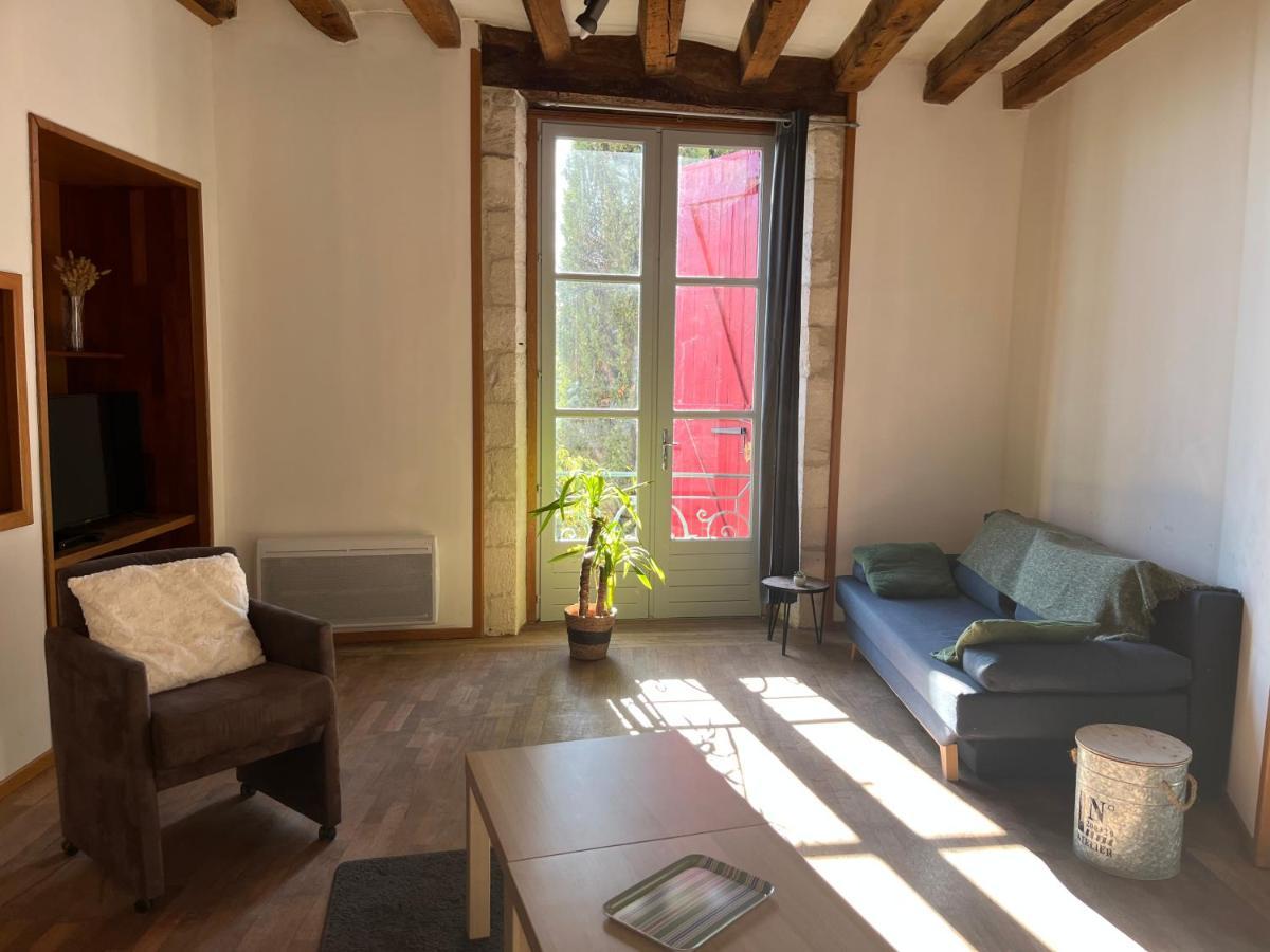Atypique Apartment Châteauneuf-de-Gadagne Exterior photo